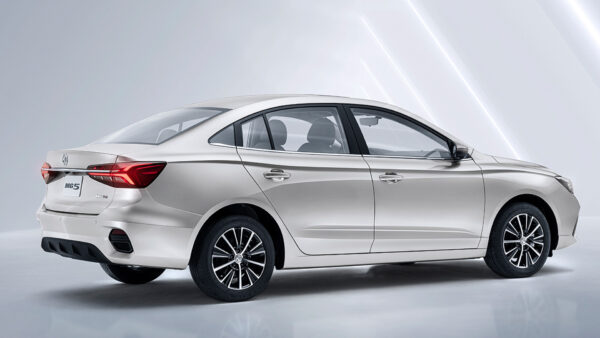 MG5 Excite - Image 3